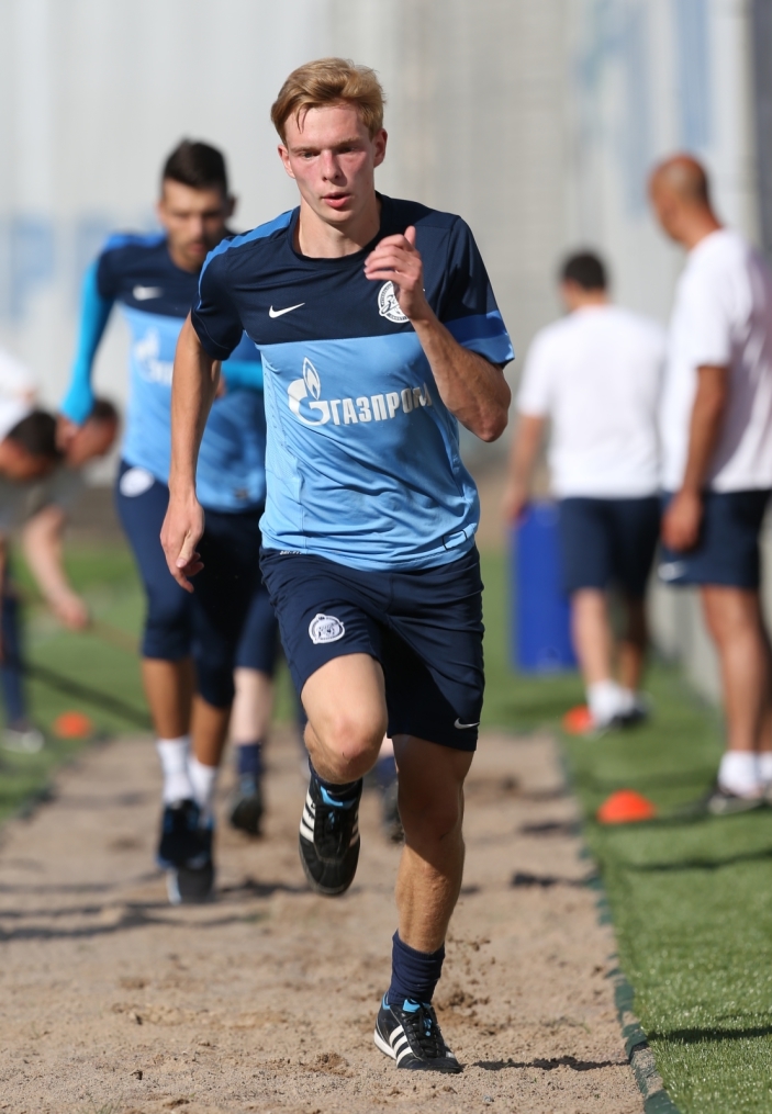 Первая тренировка в сезоне 2013/2014 основного состава ФК