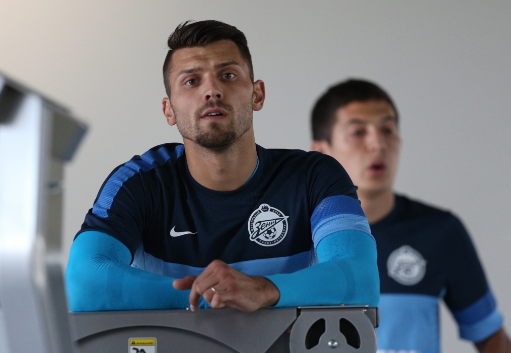 Первая тренировка в сезоне 2013/2014 основного состава ФК