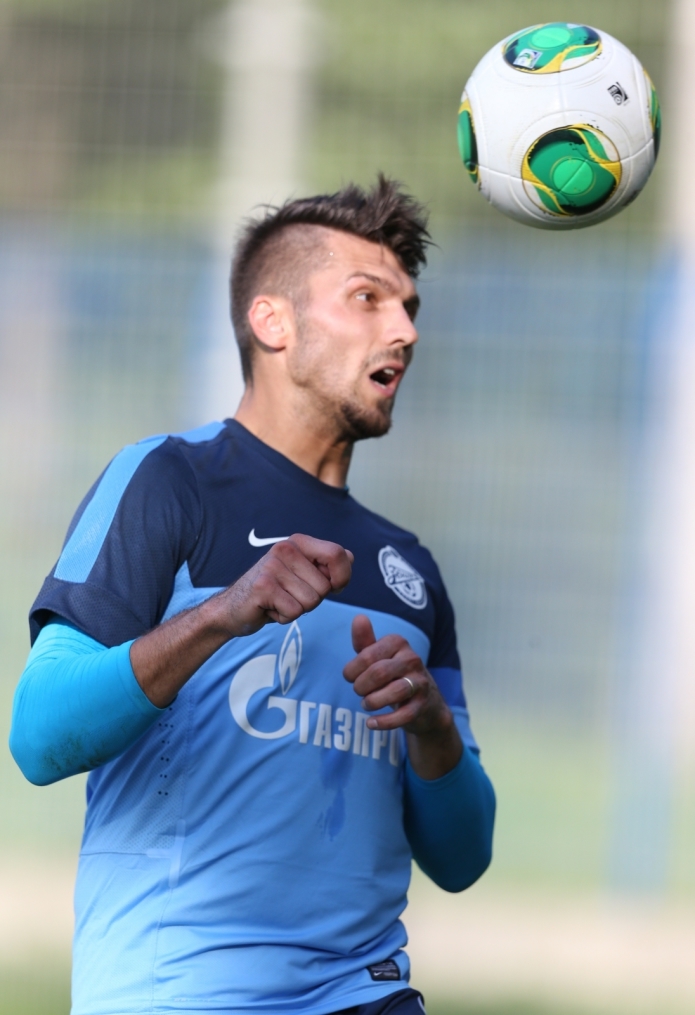 Первая тренировка в сезоне 2013/2014 основного состава ФК