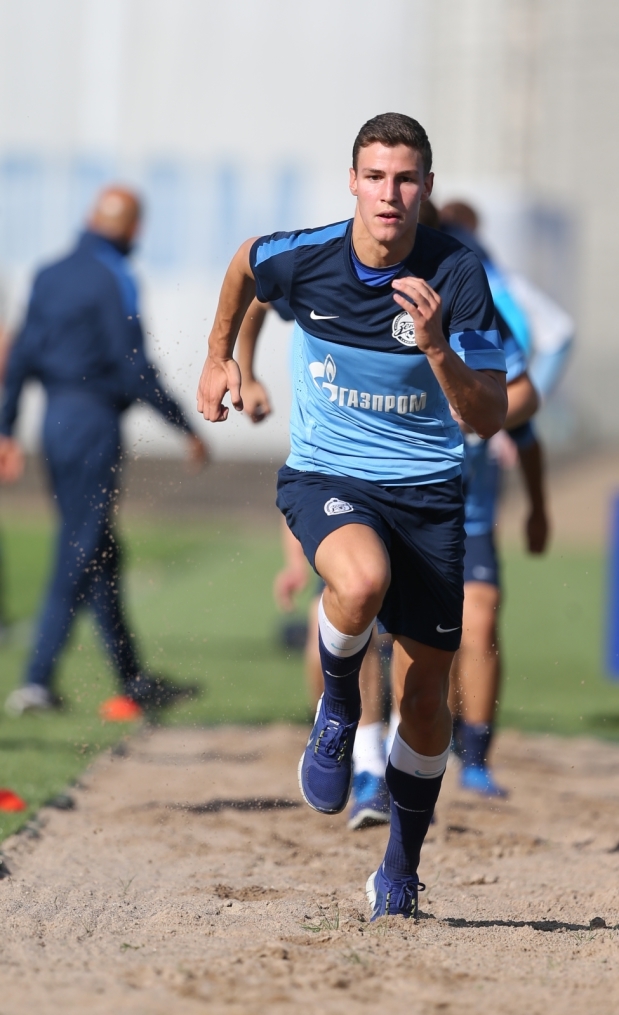 Первая тренировка в сезоне 2013/2014 основного состава ФК