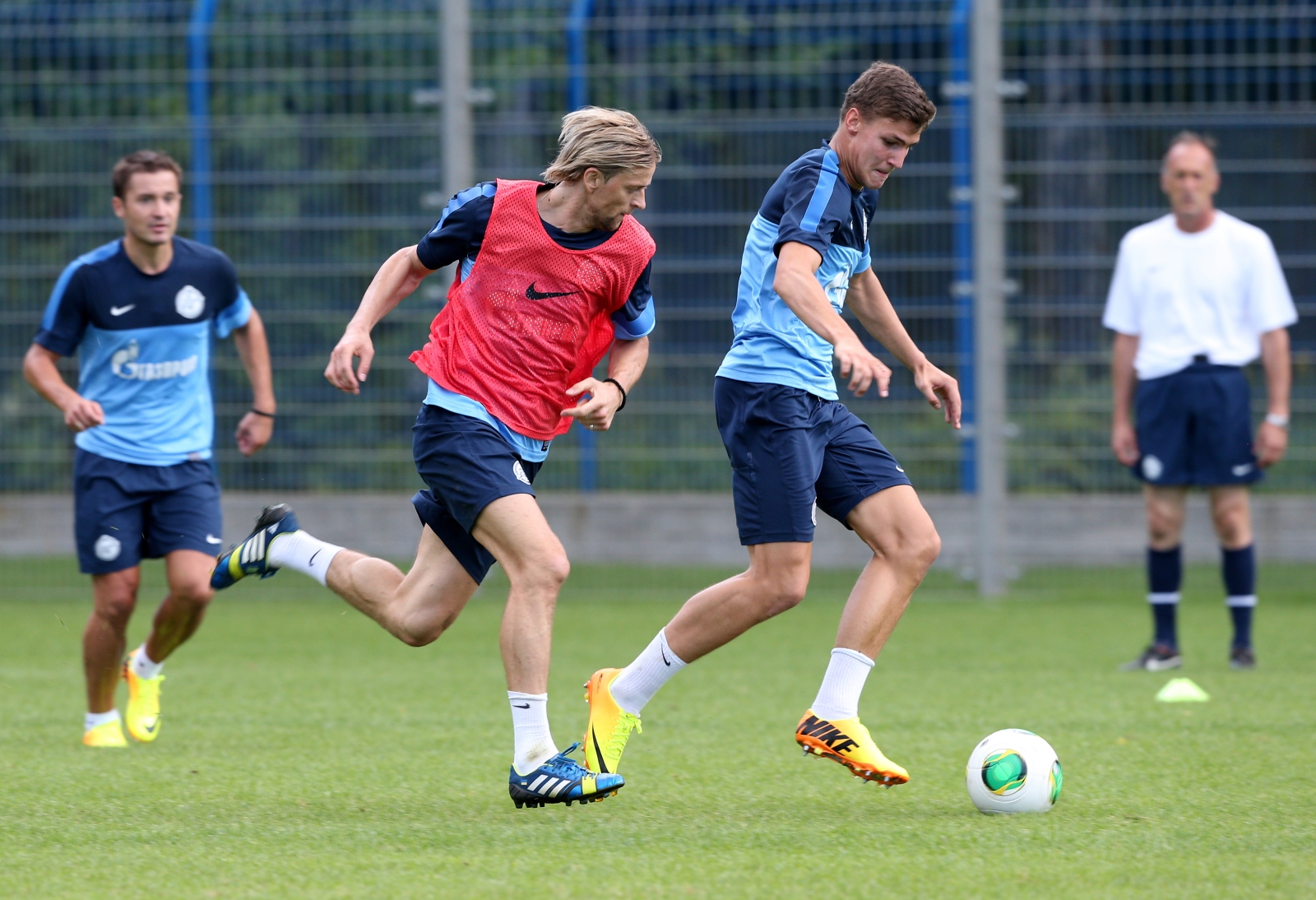 Сборы Зенита в  Удельном парке: 8 июля, утренняя тренировка.