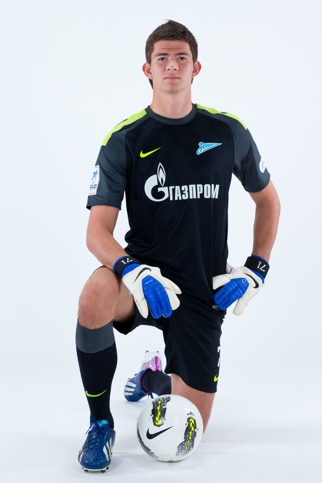 Фотосессия футболиста основного состава ФК «Зенит» сезона  2013/2014