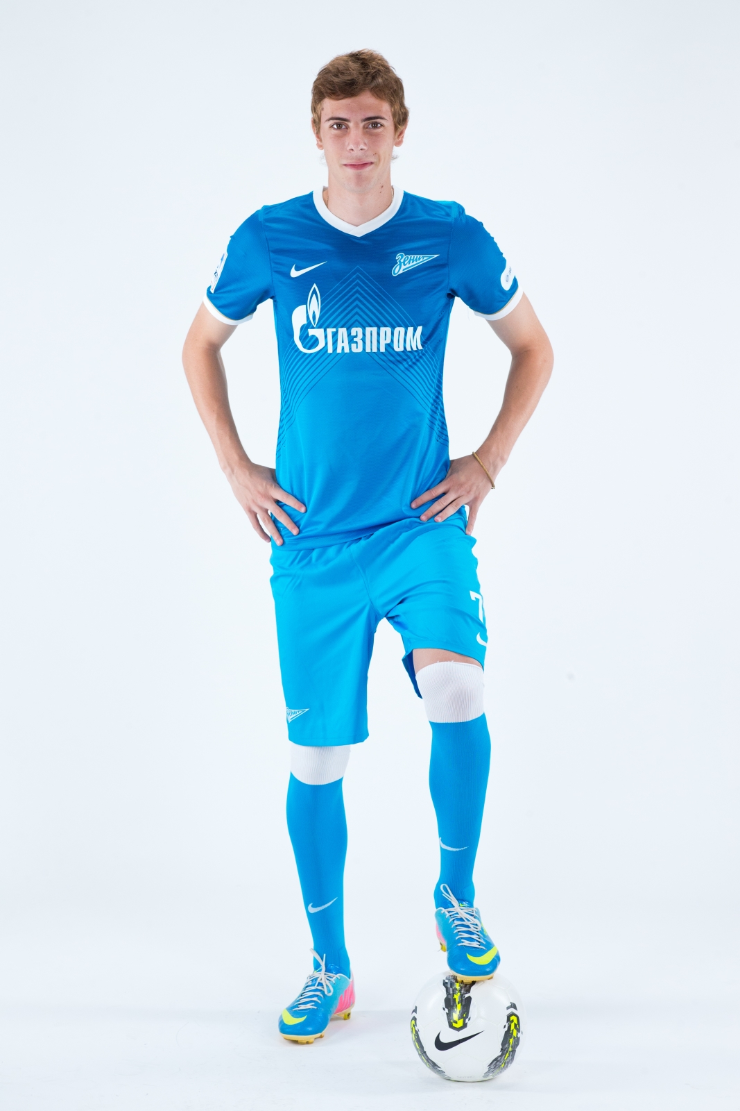 Фотосессия футболиста основного состава ФК «Зенит» сезона  2013/2014