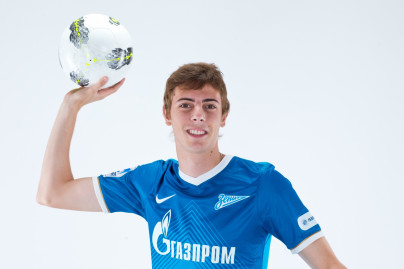 Фотосессия футболиста основного состава ФК «Зенит» сезона  2013/2014