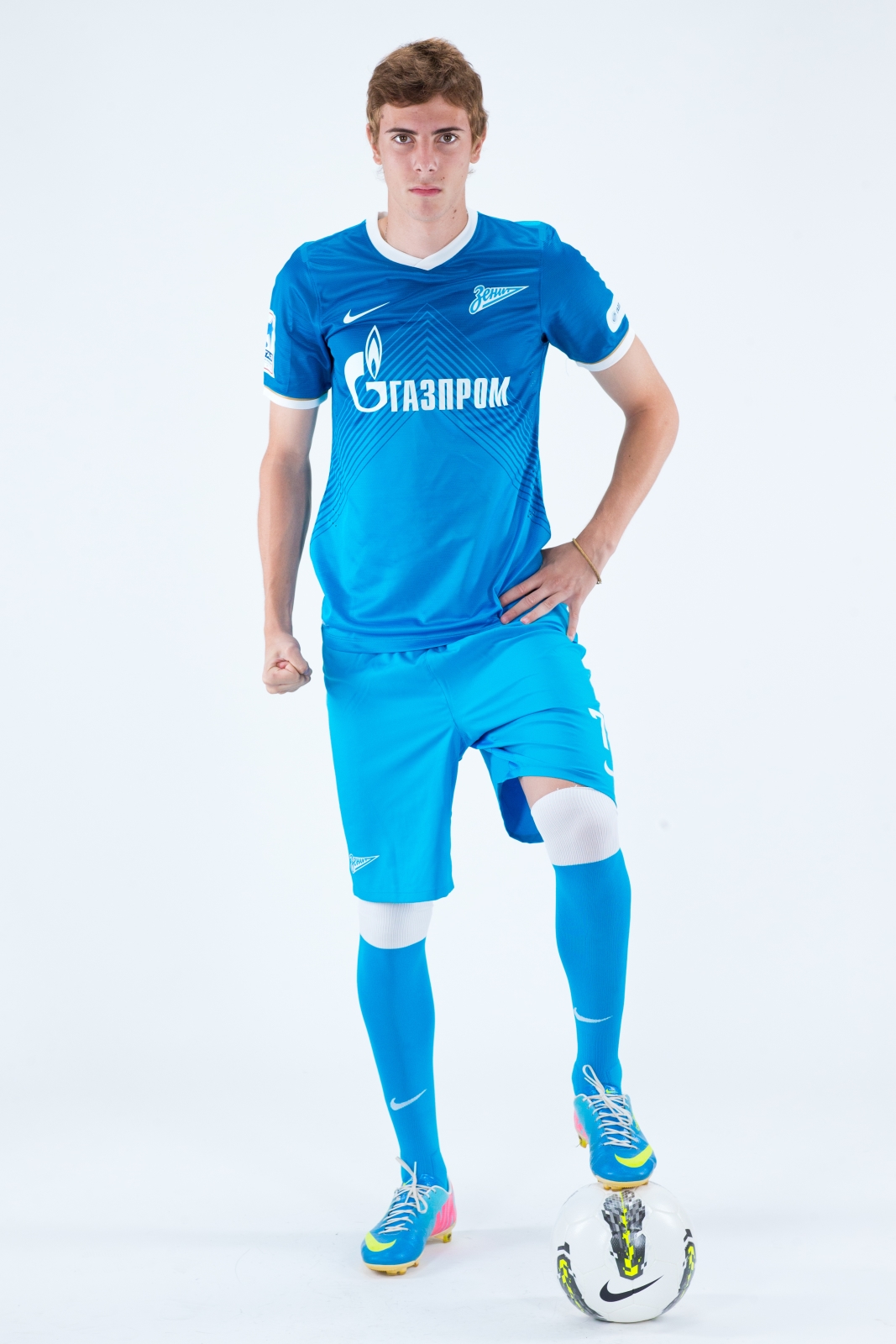 Фотосессия футболиста основного состава ФК «Зенит» сезона  2013/2014