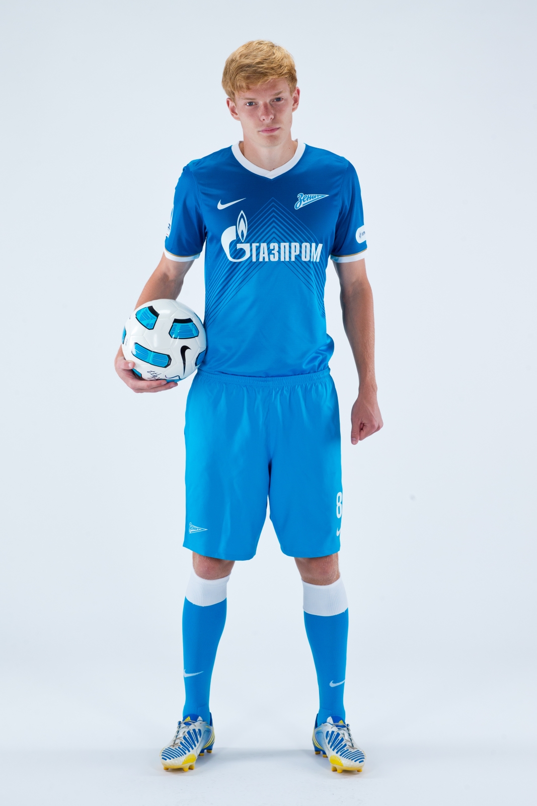 Фотосессия футболиста основного состава ФК «Зенит» сезона  2013/2014