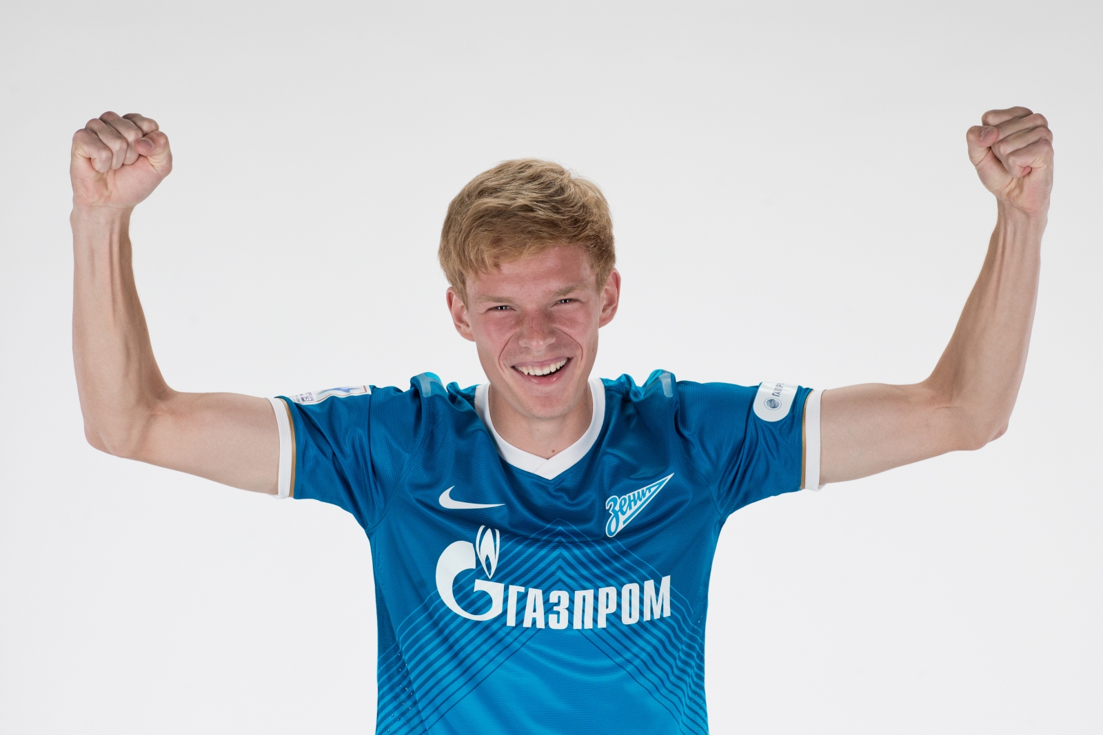 Фотосессия футболиста основного состава ФК «Зенит» сезона  2013/2014