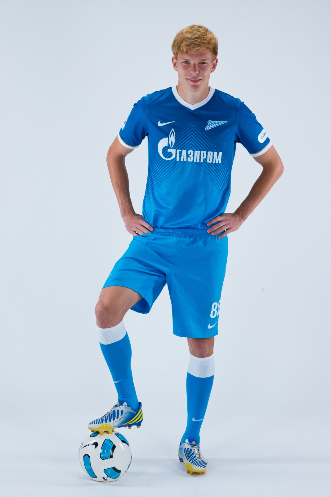 Фотосессия футболиста основного состава ФК «Зенит» сезона  2013/2014