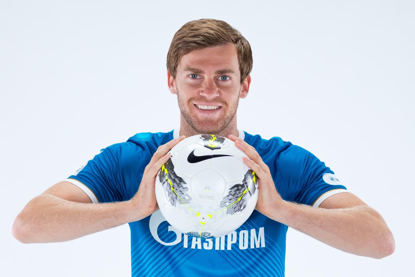 Фотосессия футболиста основного состава ФК «Зенит» сезона  2013/2014