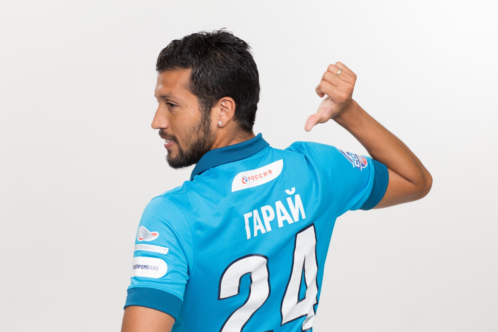 Фотосессия Эсекиэля Гарая, футболиста основного состава ФК «Зенит»
