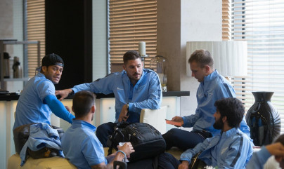 Сине-бело-голубые по дороге в Бельгию: фоторепортаж из «Пулково»