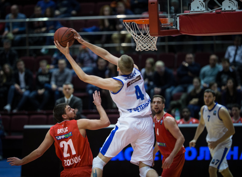 Кубок Европы  2014/2015, «Зенит» — «Сольноки Олай»