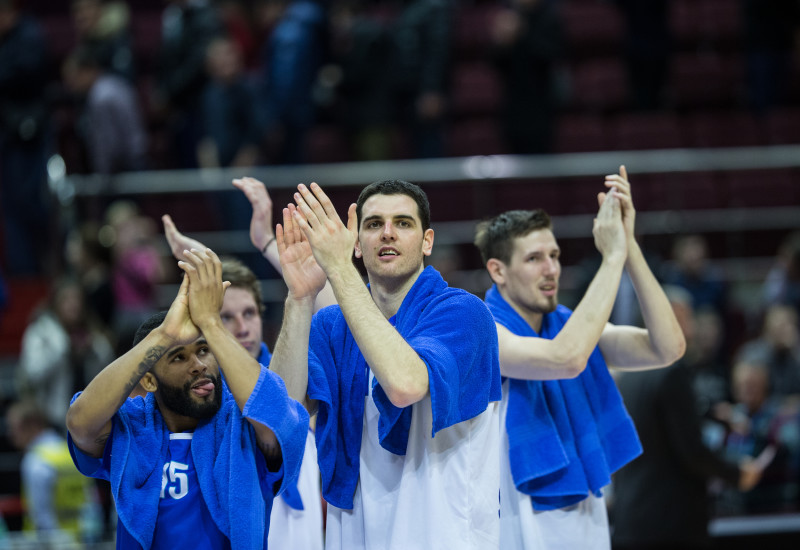 Кубок Европы  2014/2015, «Зенит» — «Сольноки Олай»
