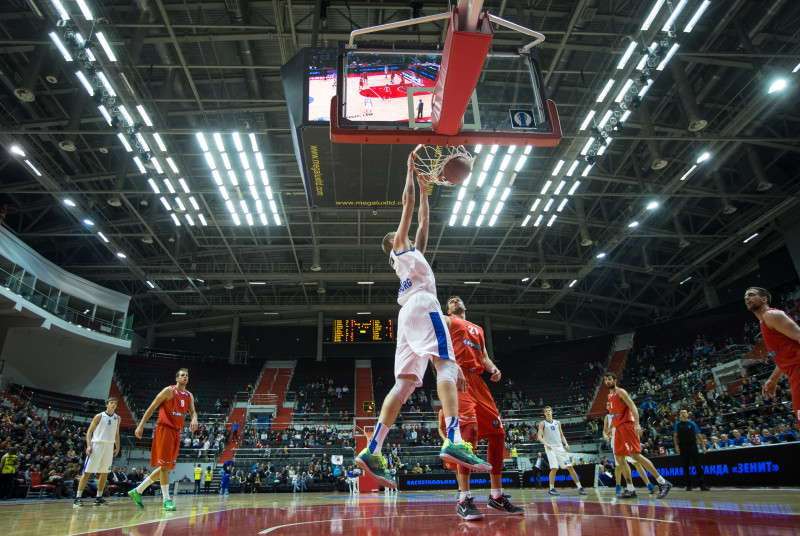 Кубок Европы  2014/2015, «Зенит» — «Сольноки Олай»