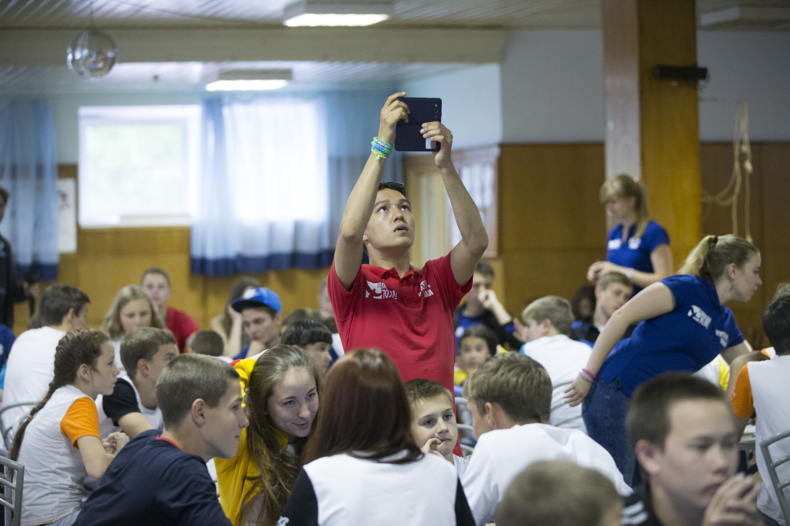 Голубой Лев посетил детский лагерь в Ольгино