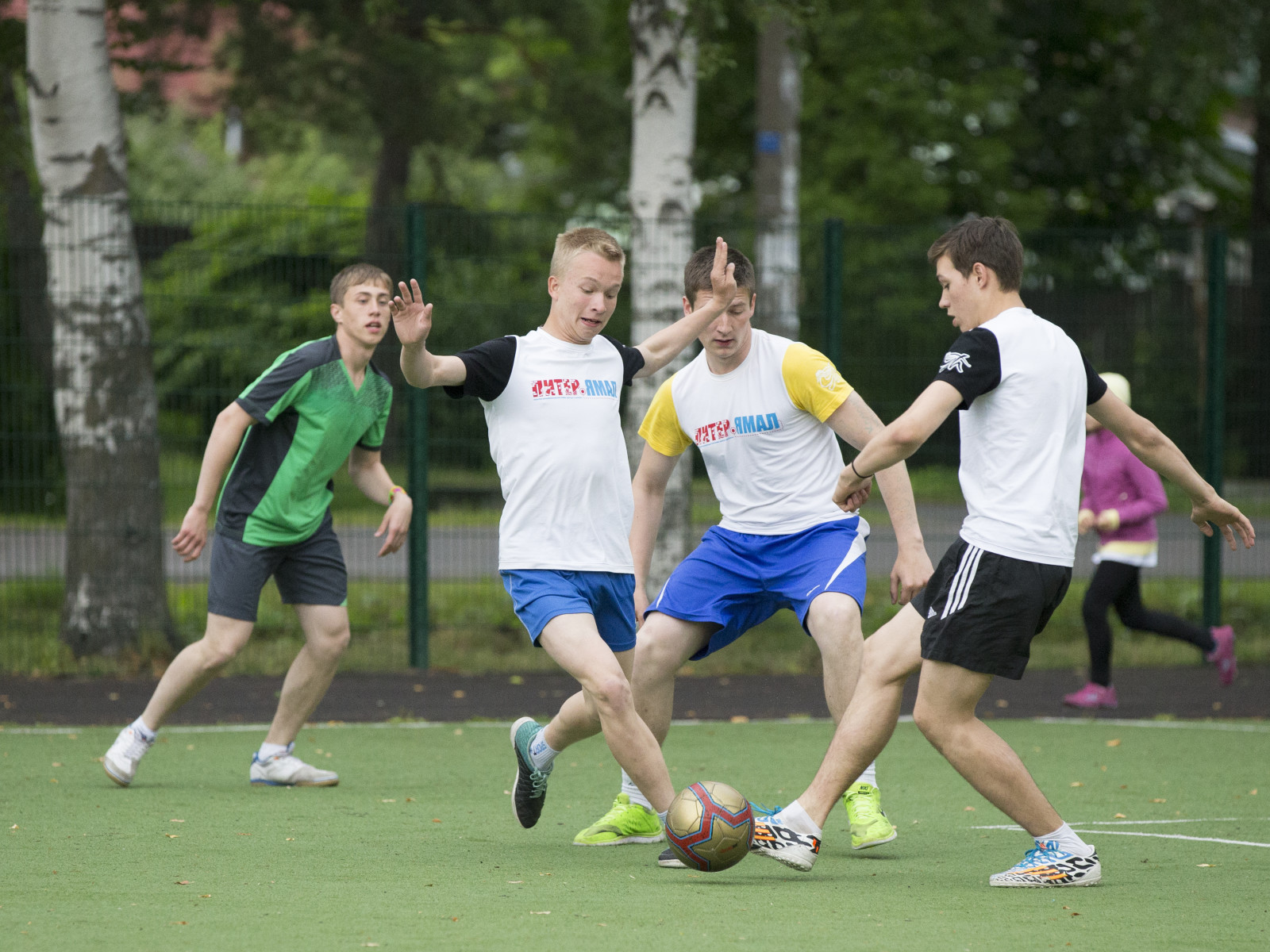 Голубой Лев посетил детский лагерь в Ольгино