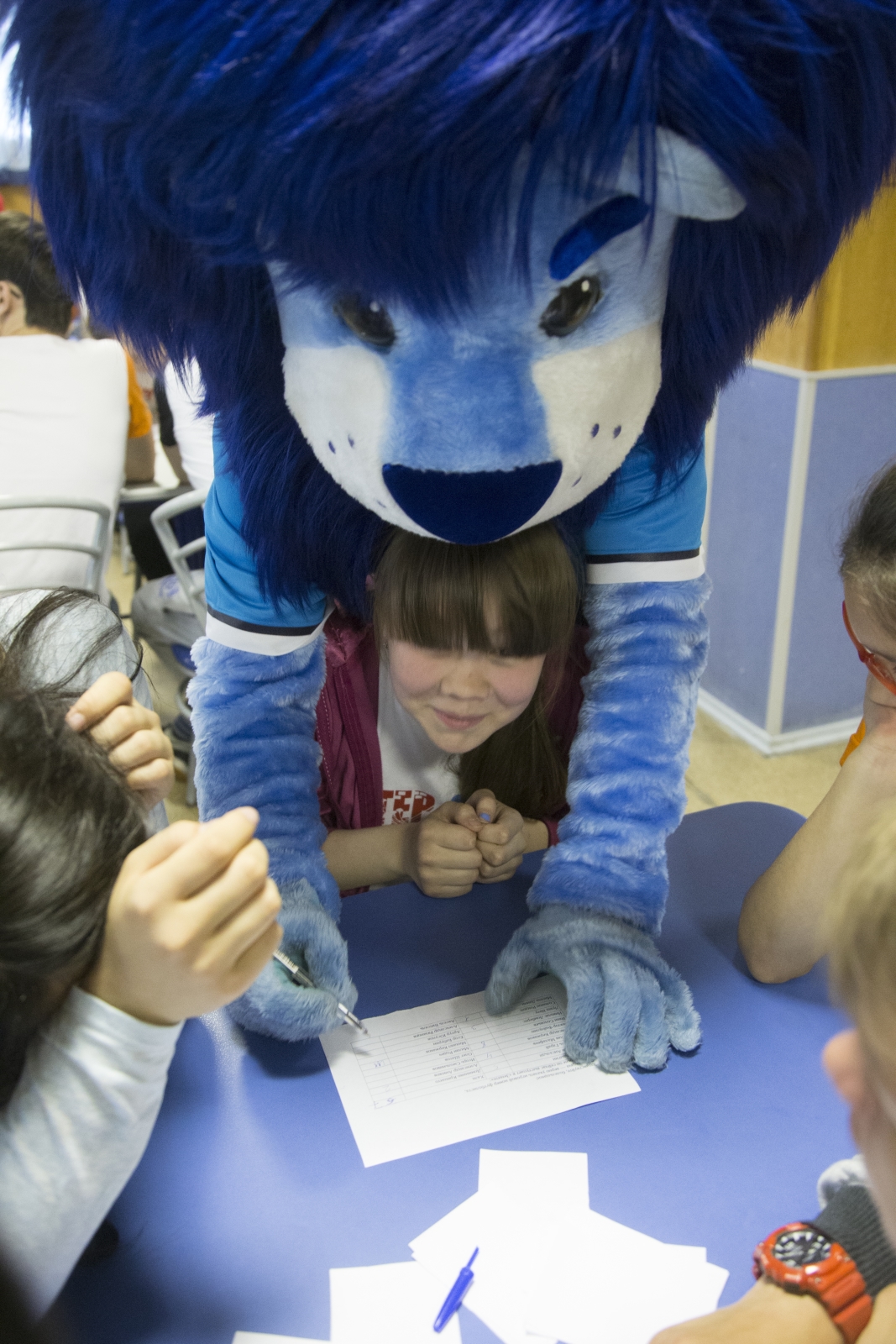 Голубой Лев посетил детский лагерь в Ольгино