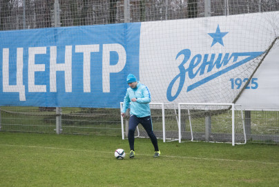 Футбольный клуб «Зенит» подписал контракт с новым игроком