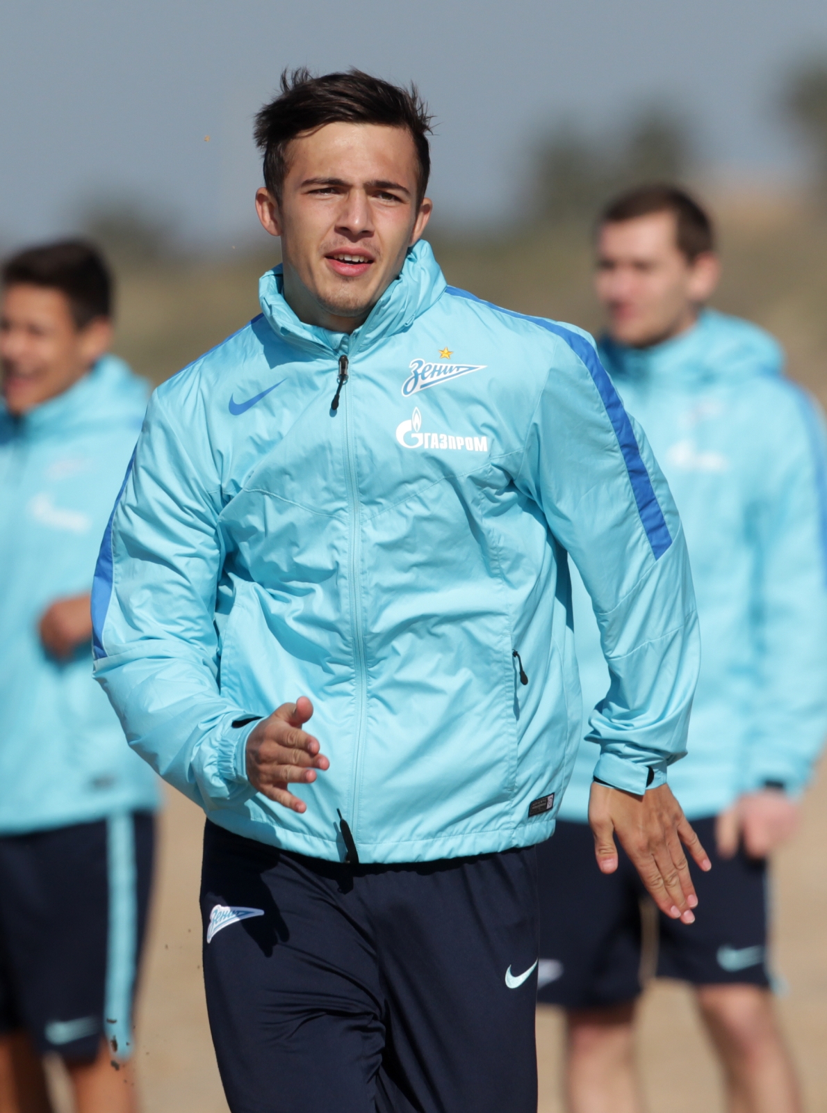 Футболисты «Зенита»-2 сыграли в лапту