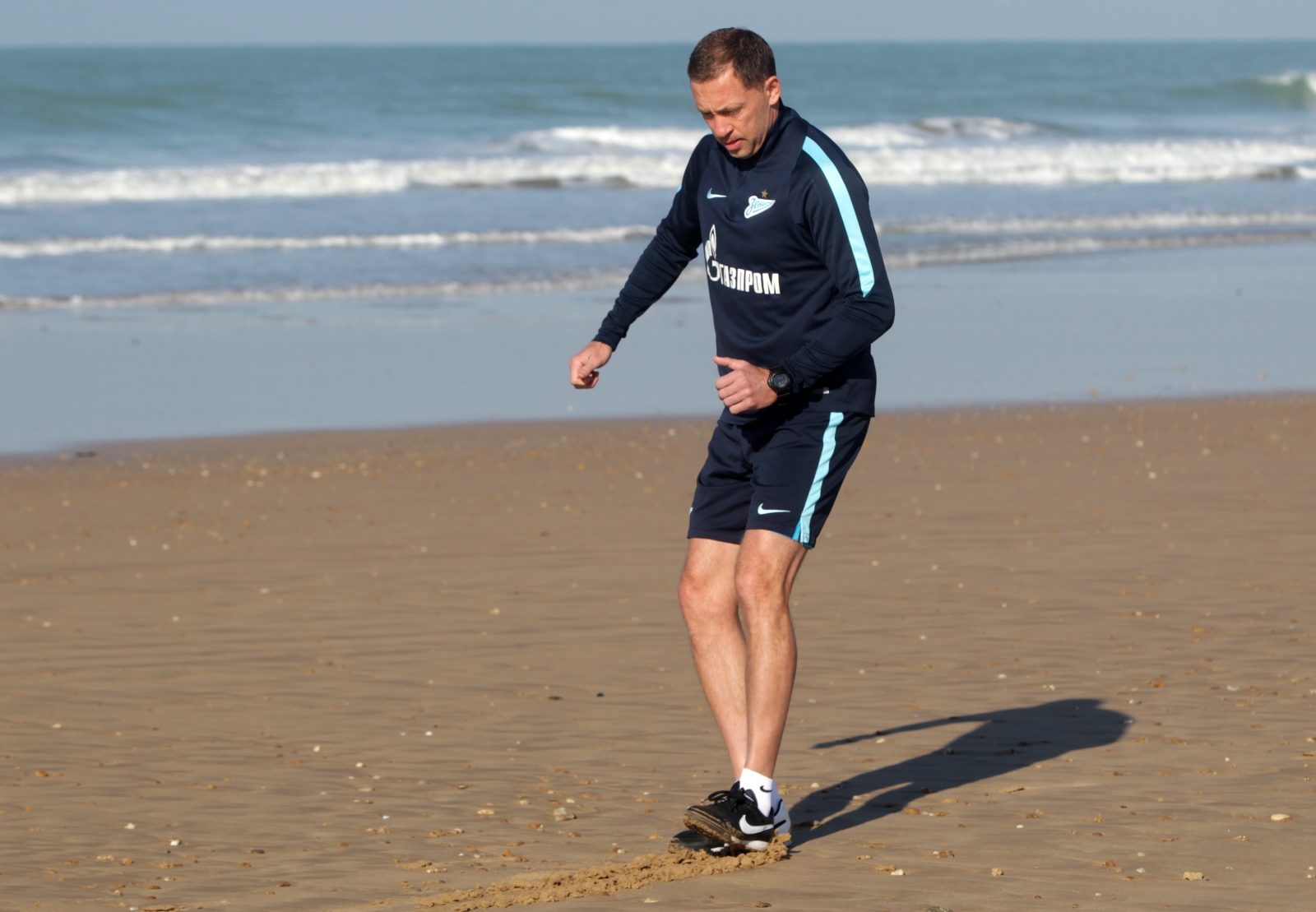 Футболисты «Зенита»-2 сыграли в лапту