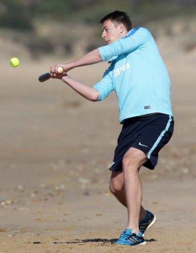 Футболисты «Зенита»-2 сыграли в лапту