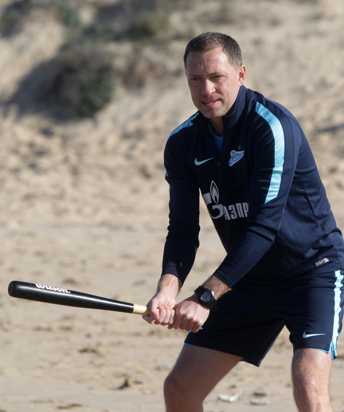 Футболисты «Зенита»-2 сыграли в лапту