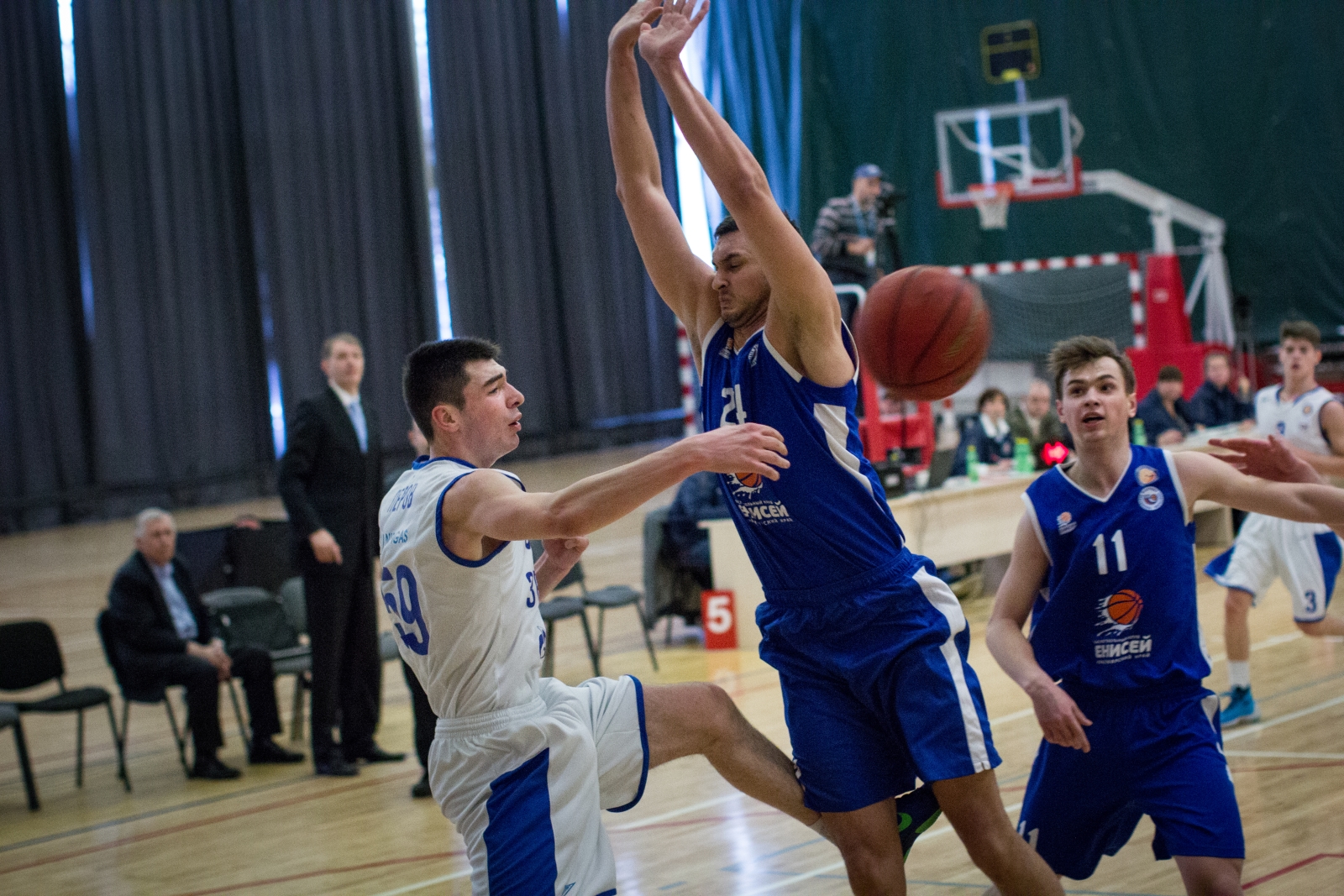 Единая Молодежная Лига ВТБ 2015/2016, «Зенит» — «Енисей»