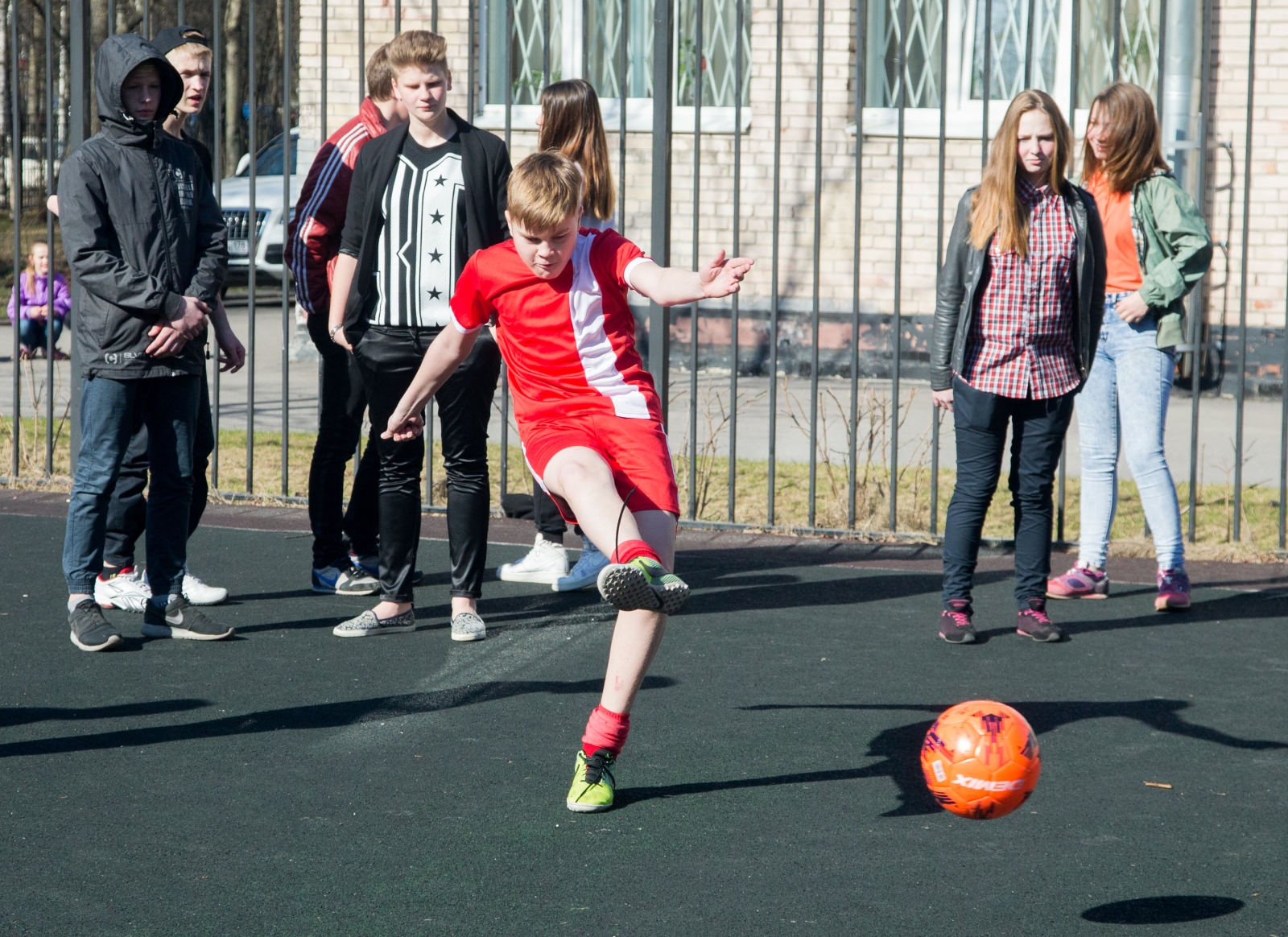 тренер «Зенита» Сергей Семак посетил Детский дом № 3