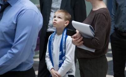 Автограф-сессия защитника «Зенита» Эсекиэля Гарая