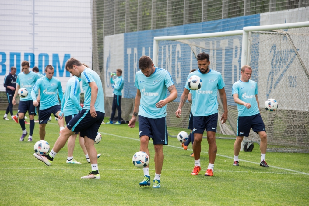 «Газпром»-тренировочные сборы: 16 июня, утренняя тренировка