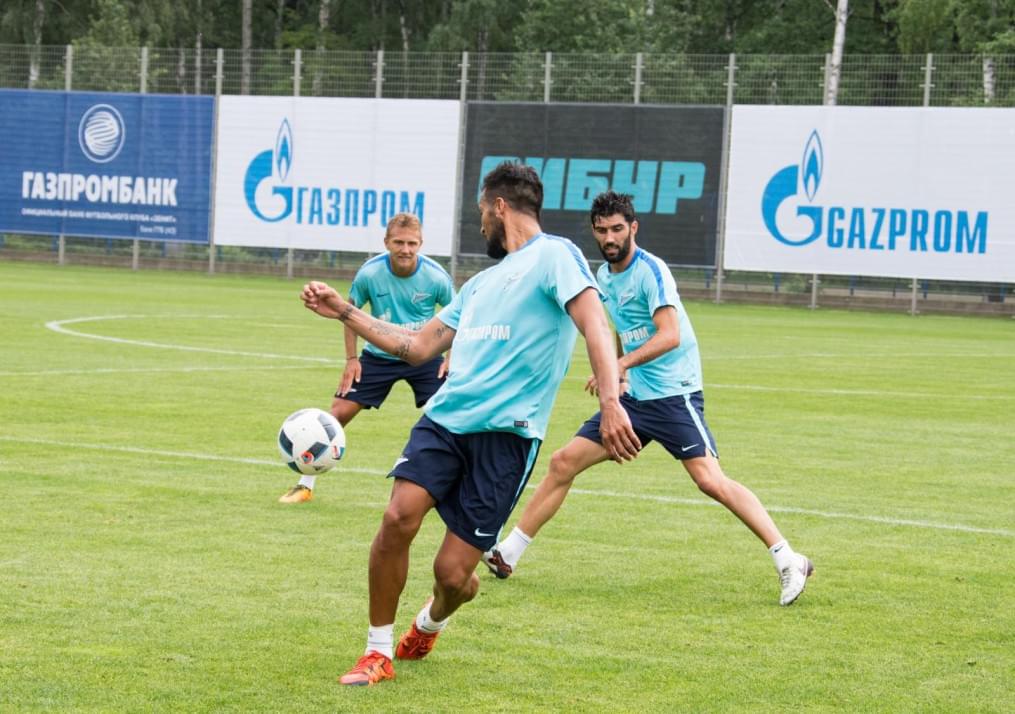 «Газпром»-тренировочные сборы: 16 июня, утренняя тренировка