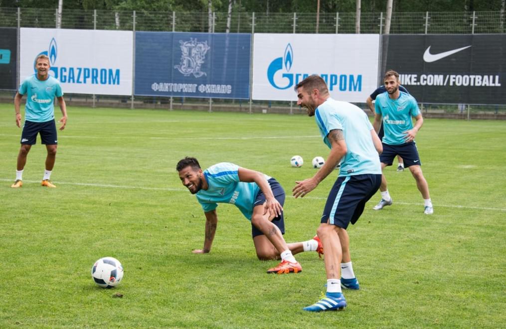 «Газпром»-тренировочные сборы: 16 июня, утренняя тренировка