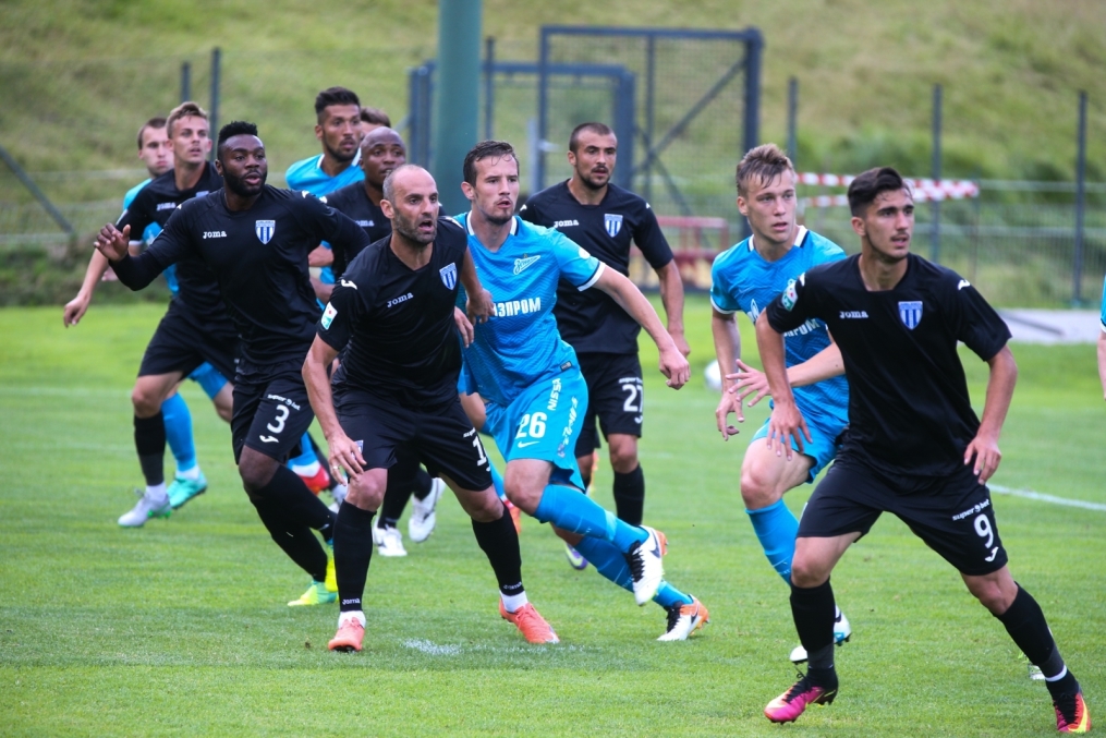 «Газпром»-тренировочные сборы в Австрии: товарищеский матч «Зенит»  —   «Университатя»