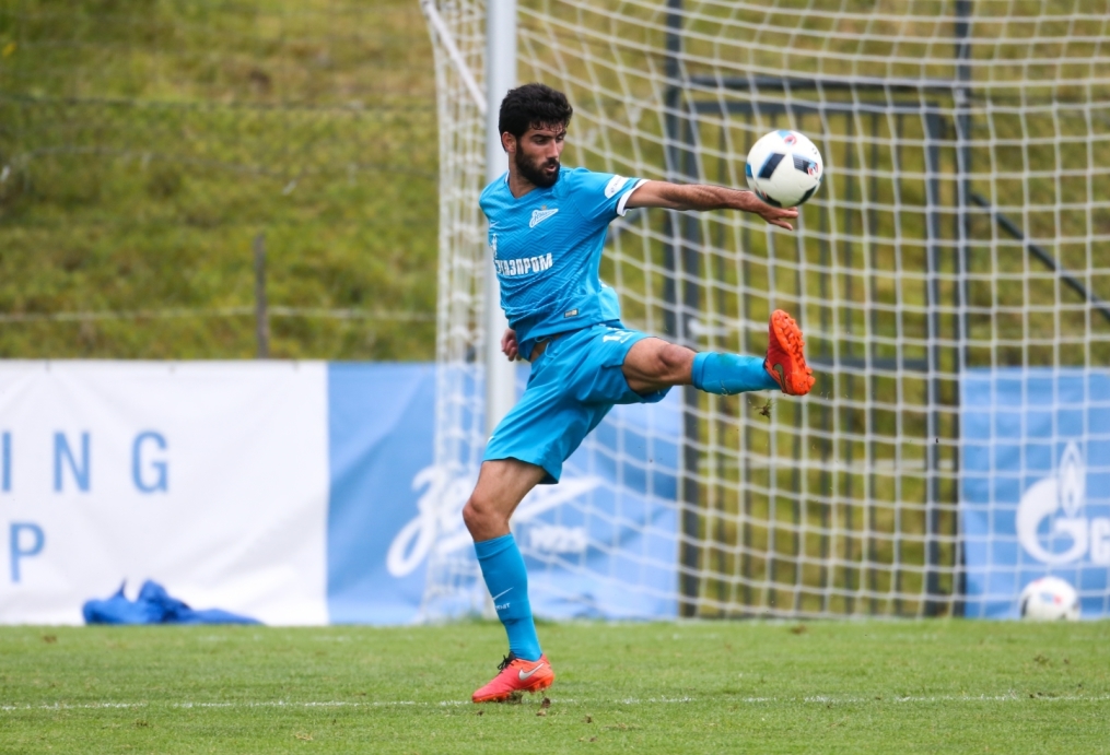 «Газпром»-тренировочные сборы в Австрии: товарищеский матч «Зенит»  —   «Университатя»