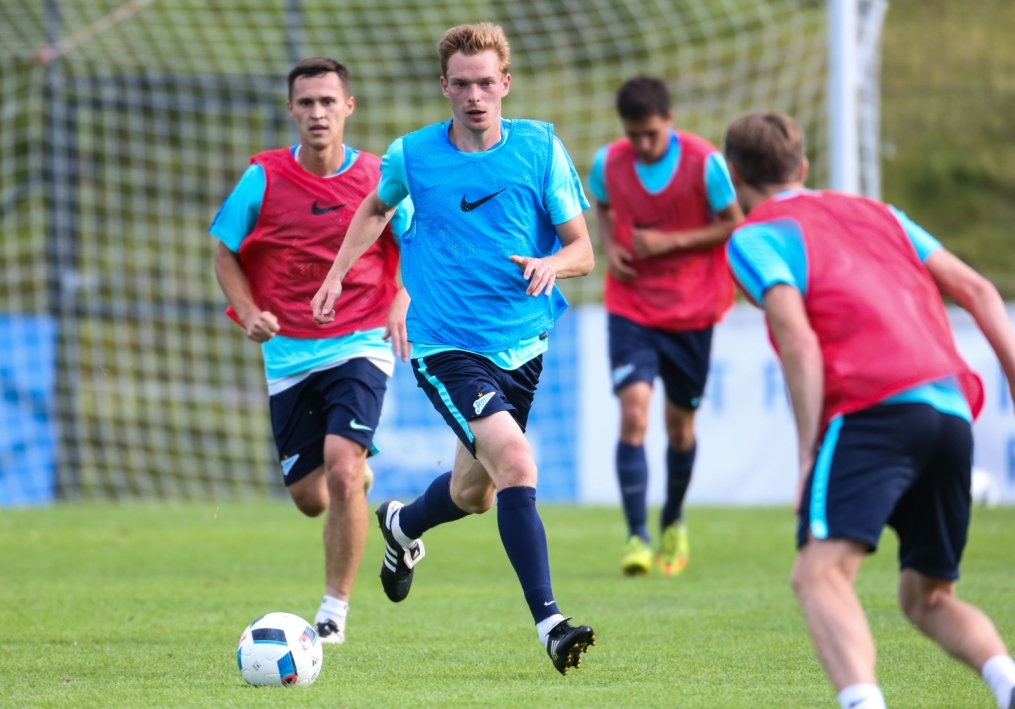 Газпром»-тренировочные сборы в Австрии: вечерняя тренировка 1 июля