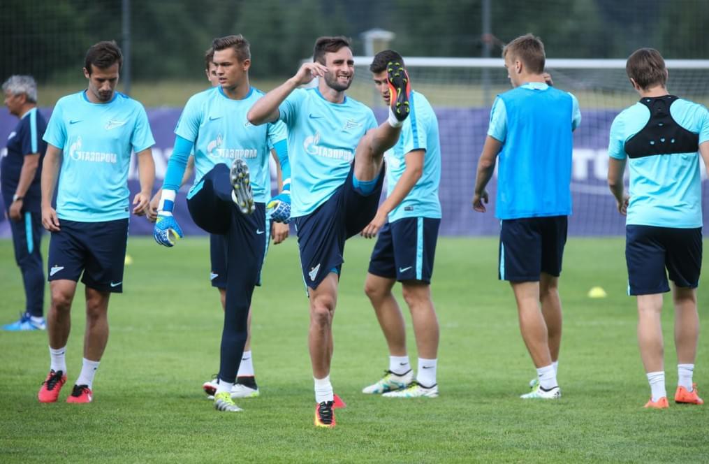 Газпром»-тренировочные сборы в Австрии: вечерняя тренировка 1 июля