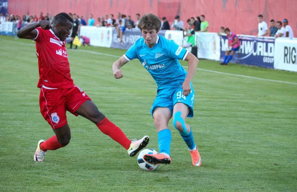 «Газпром»-тренировочные сборы в Швейцарии: матч «Зенит» — «Сьон»