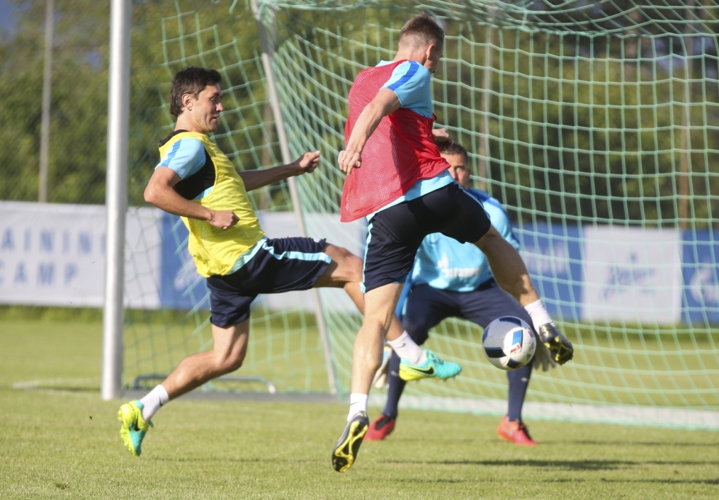 «Газпром»-тренировочные сборы в Швейцарии: вечерняя тренировка