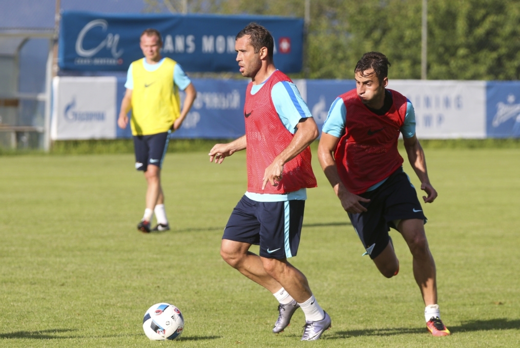 «Газпром»-тренировочные сборы в Швейцарии: вечерняя тренировка