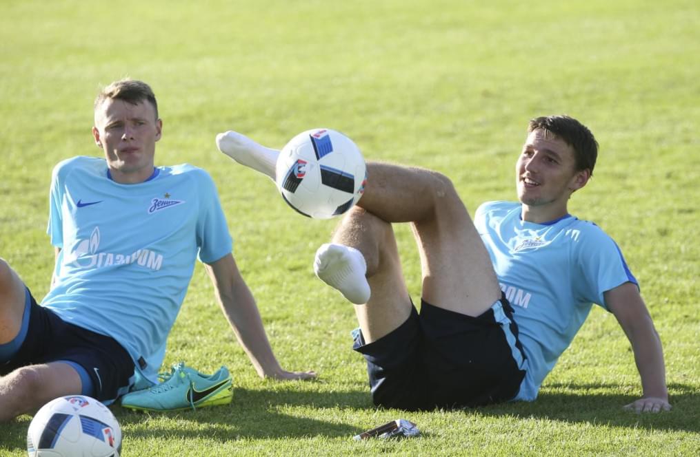 «Газпром»-тренировочные сборы в Швейцарии: вечерняя тренировка