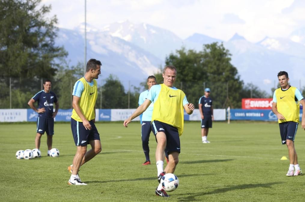 «Газпром»-тренировочные сборы в Швейцарии: вечерняя тренировка