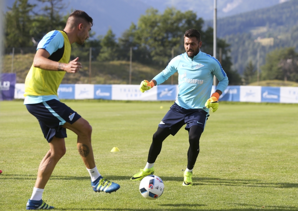 «Газпром»-тренировочные сборы в Швейцарии: вечерняя тренировка