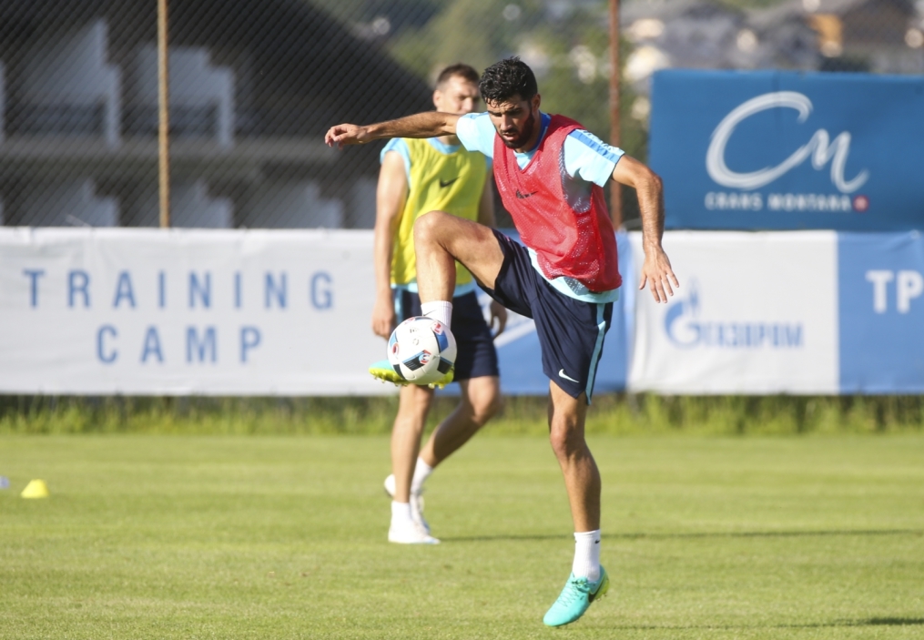 «Газпром»-тренировочные сборы в Швейцарии: вечерняя тренировка