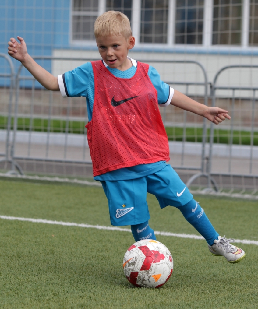 Детский футбольный лагерь в Академии «Зенита»