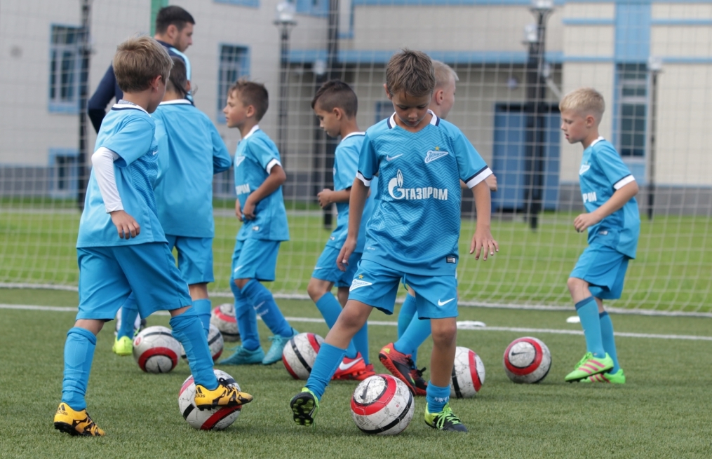 Детский футбольный лагерь в Академии «Зенита»