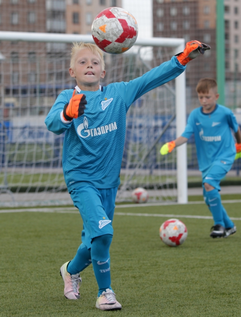 Детский футбольный лагерь в Академии «Зенита»