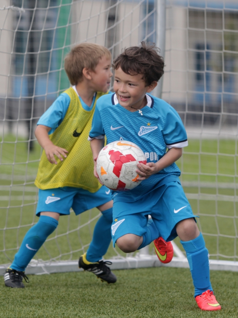 Детский футбольный лагерь в Академии «Зенита»