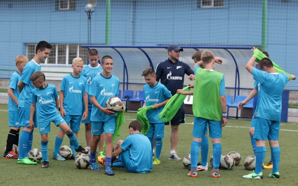 Детский футбольный лагерь в Академии «Зенита»