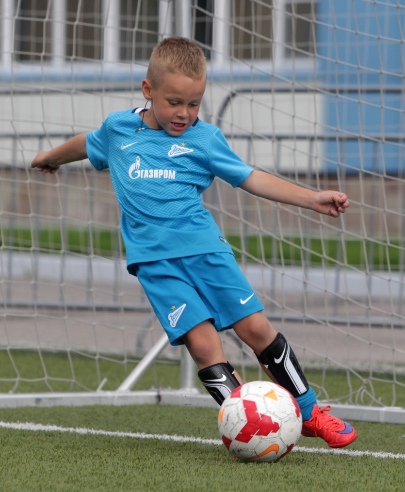 Детский футбольный лагерь в Академии «Зенита»