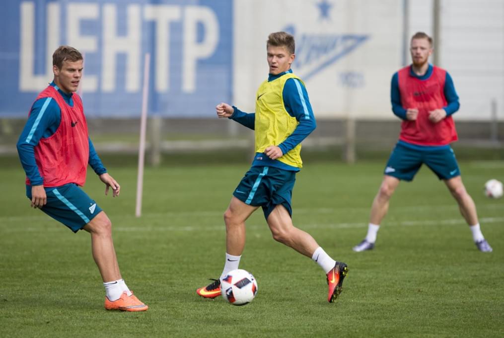 Открытая тренировка «Зенита» перед матчем с «Арсеналом»